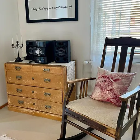 Kaunisto,riverside Near Santa In Town Lägenhet Rovaniemi