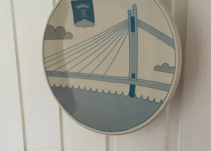 Daire Kaunisto,riverside Near Santa In Town