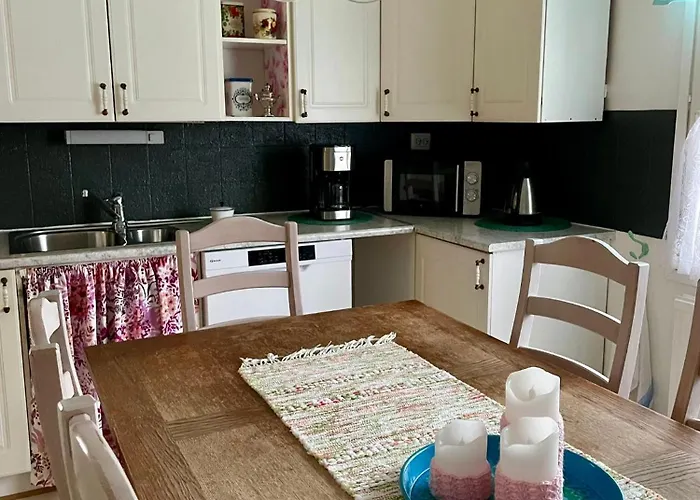 Kaunisto,riverside Near Santa In Town Daire Rovaniemi