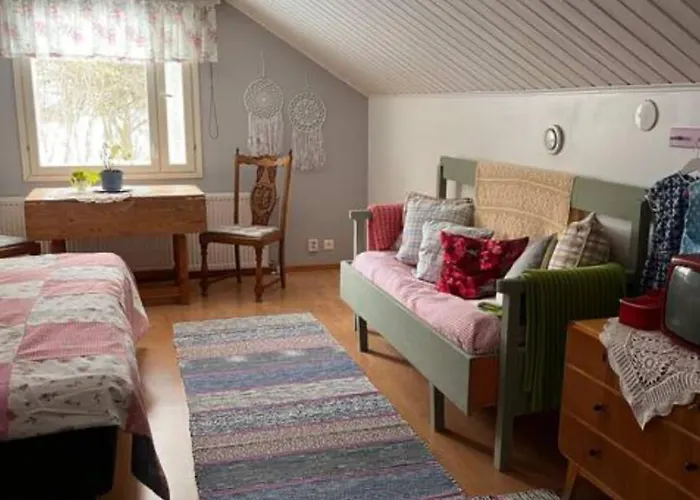 Daire Kaunisto,riverside Near Santa In Town *